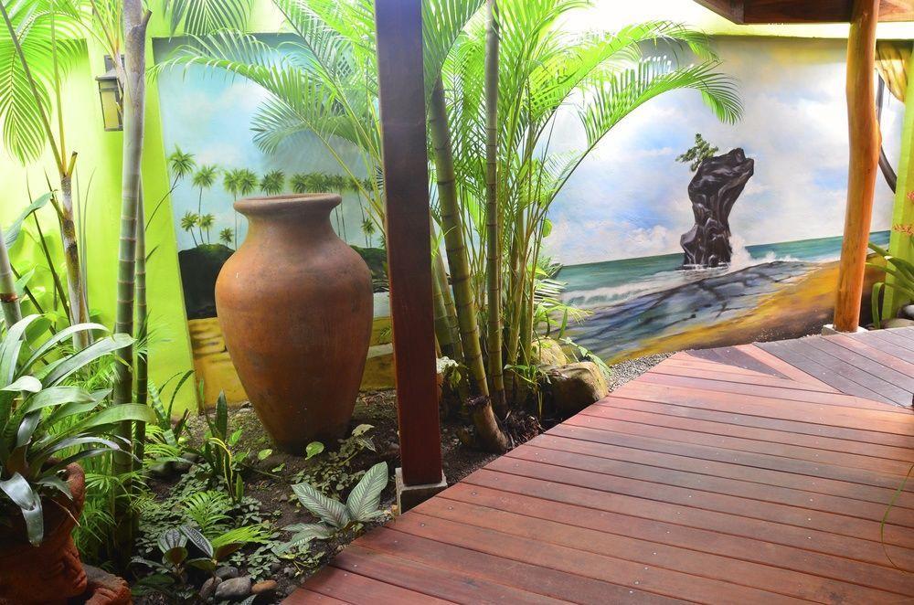 Physis Caribbean Bed & Breakfast Puerto Viejo de Talamanca Exterior foto