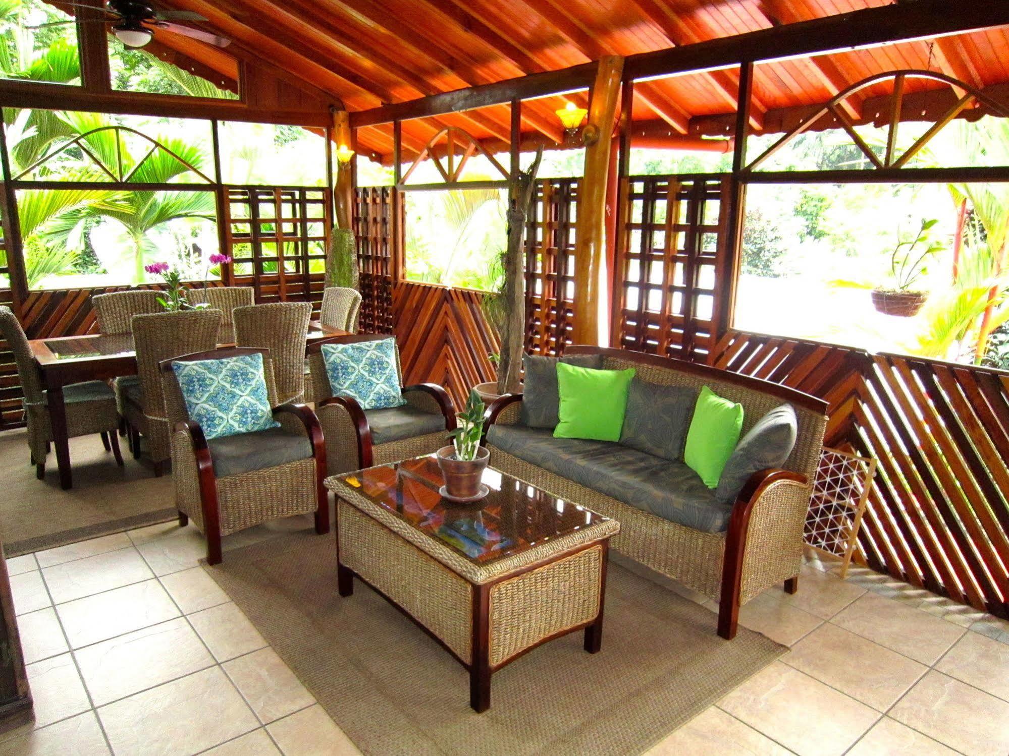 Physis Caribbean Bed & Breakfast Puerto Viejo de Talamanca Exterior foto
