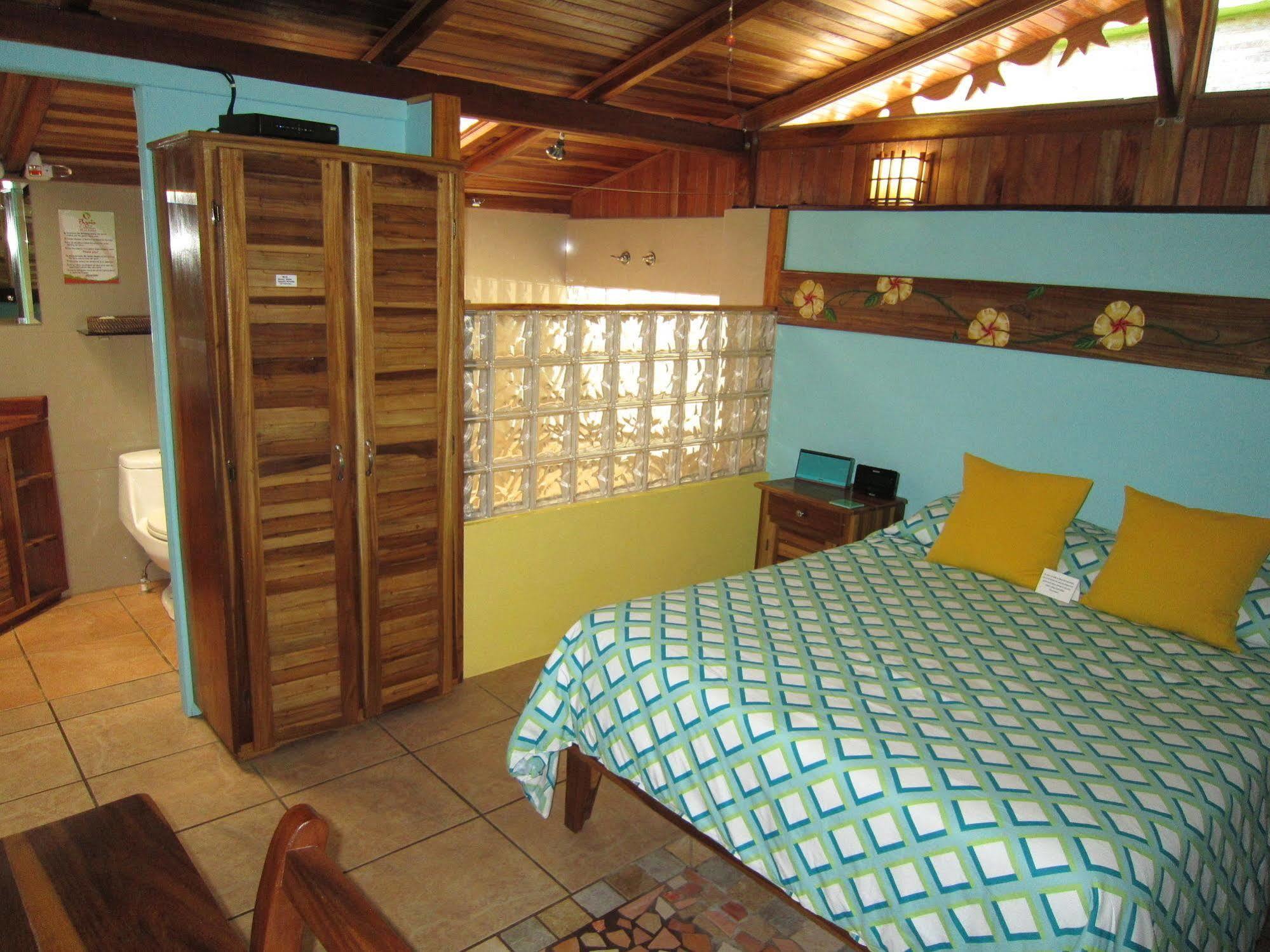 Physis Caribbean Bed & Breakfast Puerto Viejo de Talamanca Exterior foto